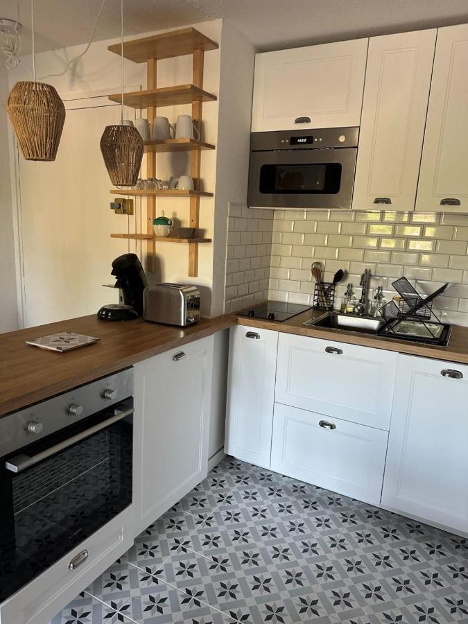 Very Cosy Apartment At 200 M From The Beaches La Londe-les-Maures Zewnętrze zdjęcie